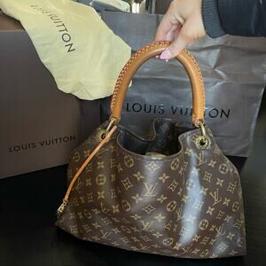 Louis Vuitton Artsy MM Monogram Canvas